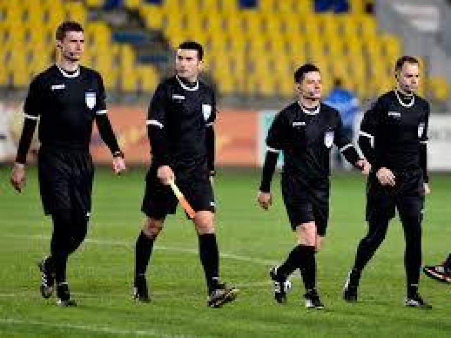 FOTBAL | Teste pentru arbitri, înaintea meciurilor