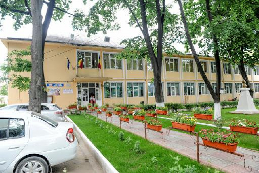 Școlile din Tecuci, Târgu Bujor și patru comune intră pe „verde”