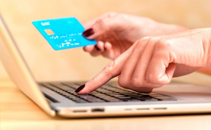 Accesul la credit de nevoi personale &icirc;ncepe tot mai des cu un cont bancar online