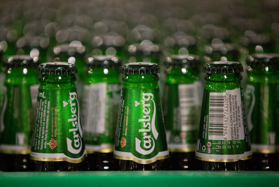 Carlsberg îşi vinde afacerea din Rusia