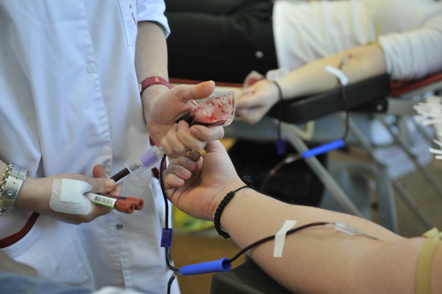 A scăzut numărul gălăţenilor donatori de sânge. Ce beneficii aveţi atunci când donaţi