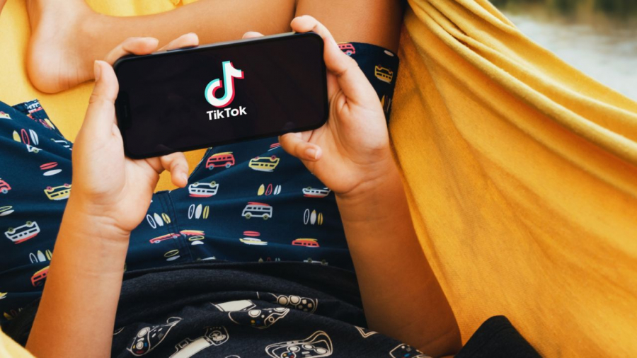 Generaţia Z caută răspunsuri pe TikTok în loc de Google