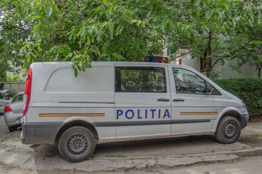 EXCLUSIV. Poliţia gălăţeană ascunde sub preş 18 crime