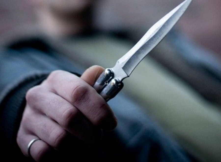 PERICOLE | Tâlharii atacă cu cuţitul sau cu minciuna
