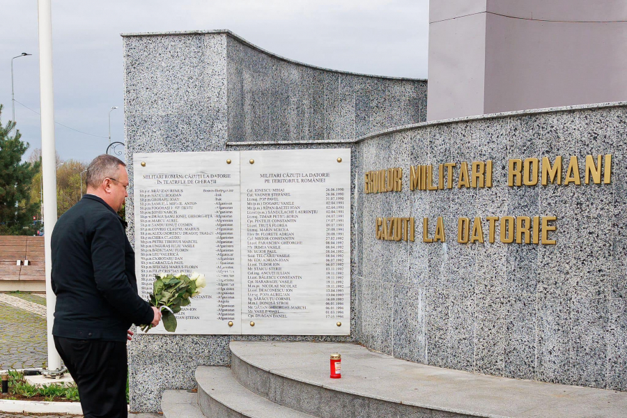 Nicolae Ciucă: „România a făcut sacrificii militare în anii tranziției”