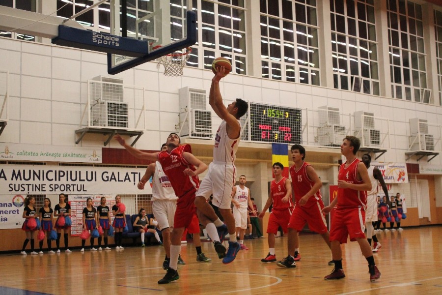 BASCHETBALIŞTII de la Phoenix, RECORD ofensiv/ Victorie la peste o sută de puncte diferenţă (FOTO)