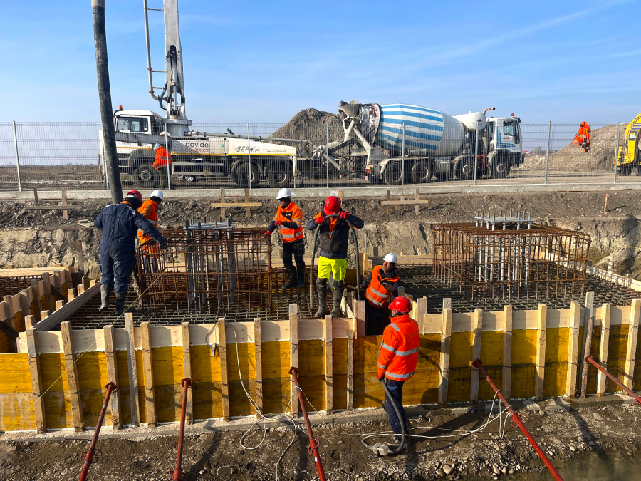 Lucrări la centrul de colectare a deșeurilor de la Umbrărești