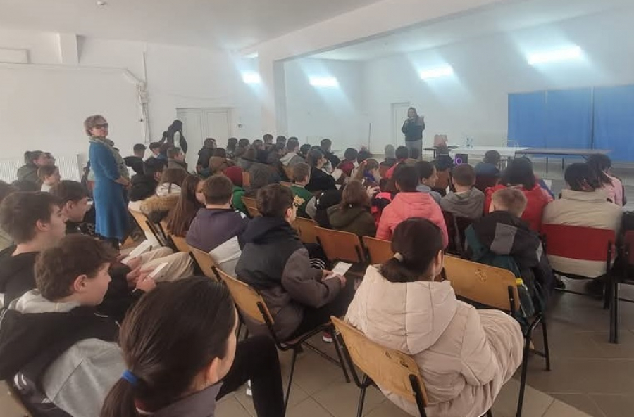 Nouă din zece copii din mediul rural, victime ale hărţuirii în şcoală