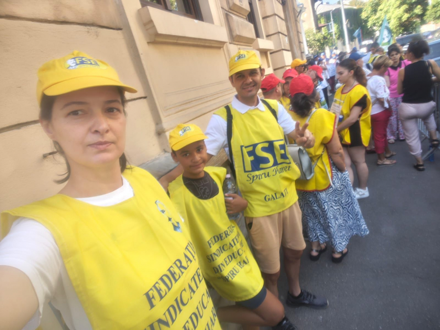 A patra zi de proteste la Ministerul Educației și Cercetării. Cadrele didactice vor demisia lui Daniel David