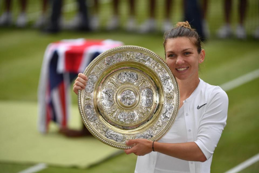 Premieră pentru România - primul trofeu la Wimbledon. Fericirea de pe chipul Simonei Halep