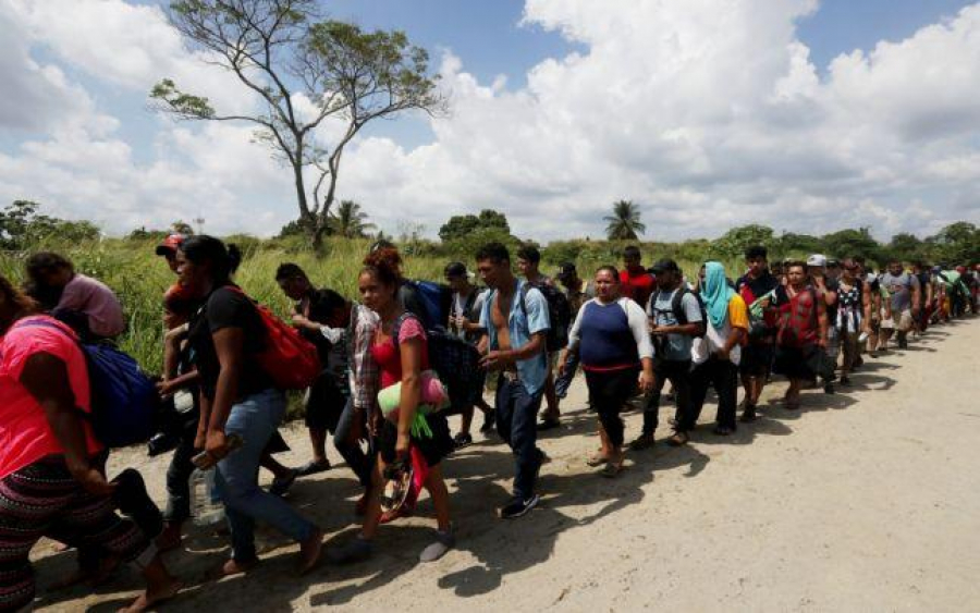 Mii de migranţi, în marş spre Ciudad de Mexico