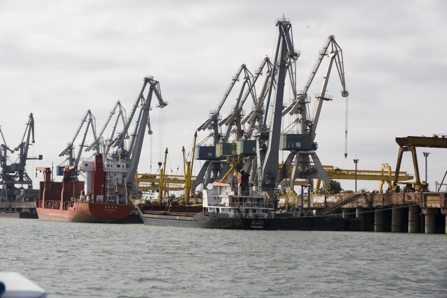 Administraţia Porturilor Galaţi ar urma să fie făcută bucăţi în urma descentralizării