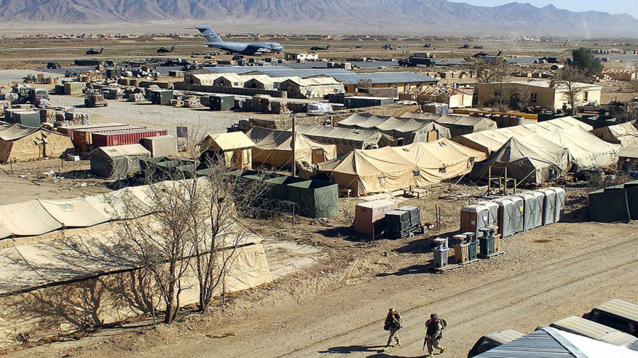 Talibanii exclud un acord cu SUA privind baza aeriană Bagram