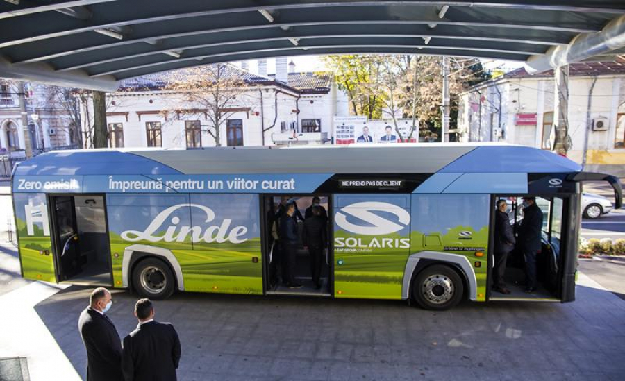 Autobuzul alimentat cu hidrogen va sta o săptămână în Galaţi