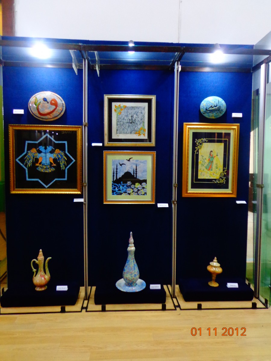 Regal de artă turcă: Ebru la Muzeul de Artă Vizuală