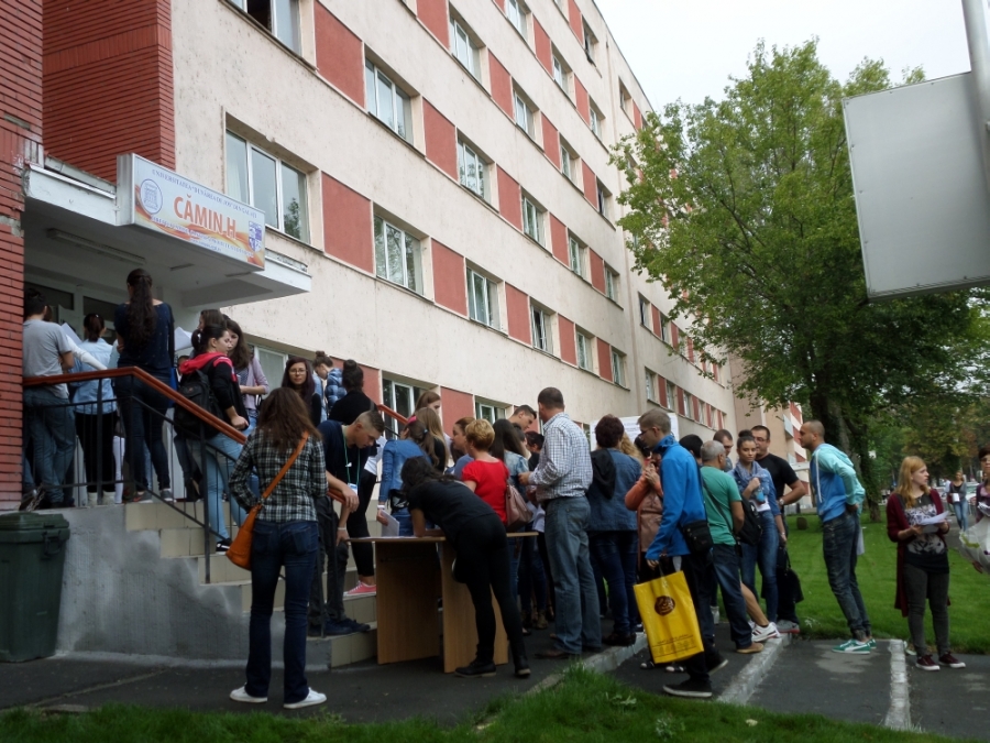 FOTO/ A început cazarea studenţilor în Campusul "Al. I. Cuza"