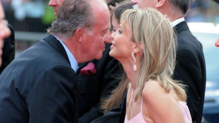 Fostul rege Juan Carlos, acuzat că și-ar fi spionat ilegal iubita