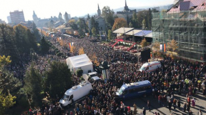 Peste 100.000 de pelerini la Iași