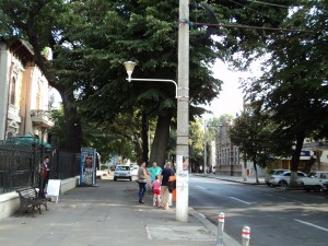 De ce arde becul în miezul zilei? Verificări la felinarele pentru iluminat public din Galaţi