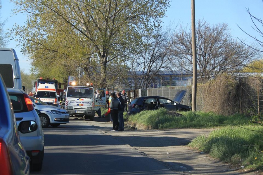 Trafic PERICULOS pe Centură. Ziua şi accidentul din cauza şoferilor care conduc "ca la balamuc" (FOTO)