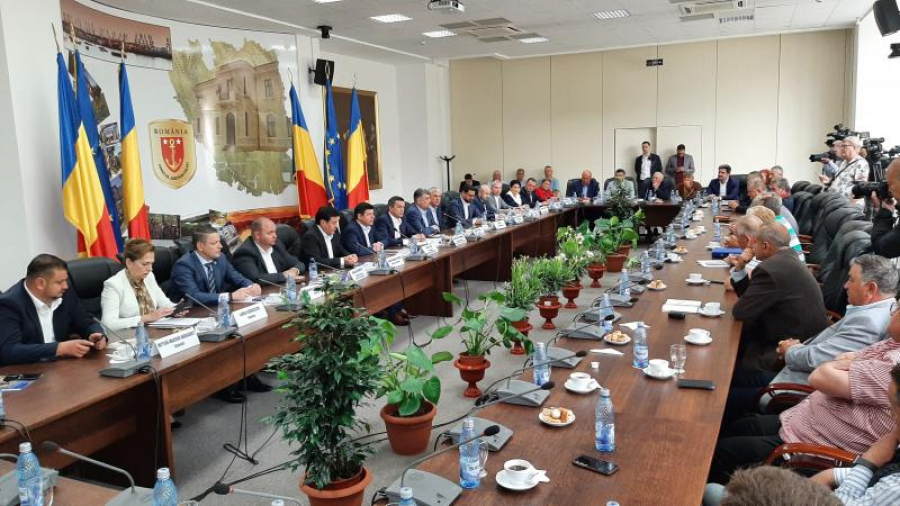 Maraton ministerial la Galaţi, cu promisiuni de investiții