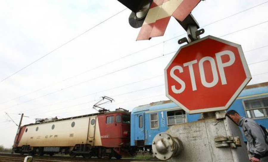 Grevă spontană la CFR. Niciun tren nu circulă până la ora 9,00