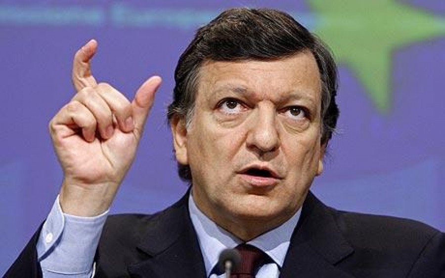 Barroso: România a făcut un pas înapoi de pe buza prăpastiei