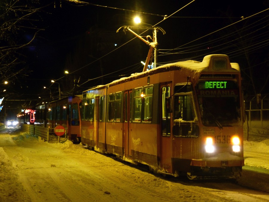 IARNA LA GALAŢI/ Deși luni nu au circulat, tramvaiele nu au stat în depou. Iată unde au fost! (VIDEO)