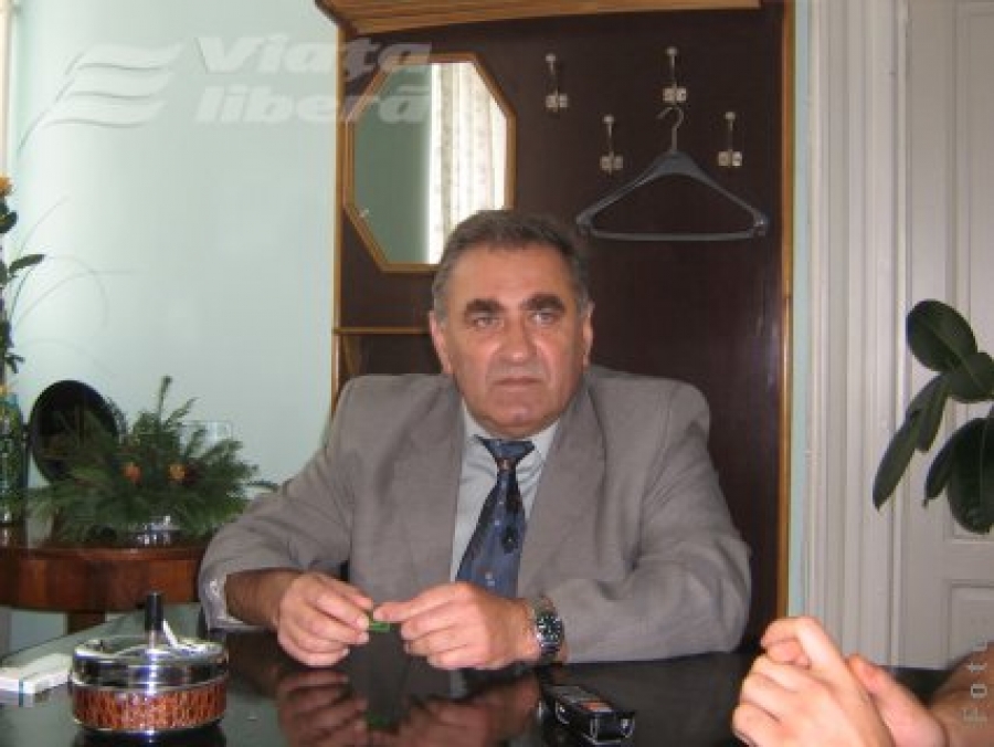 Dosarul fostului rector Emil Constantin, uitat în arhivă