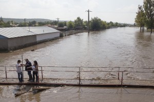 Asigurări din partea Ministerului Mediului: Hărţile de hazard şi de risc vor fi gata în 2014