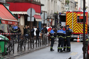 Doi morți și patru răniți, după un atac armat în Paris