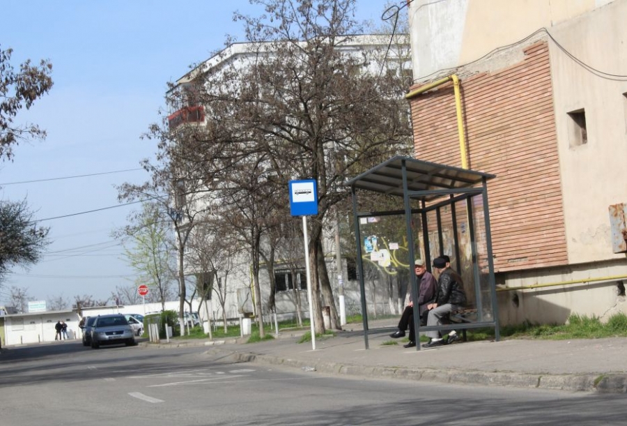 ABSURD DE GALAŢI/ Staţia pe unde nu trece autobuzul