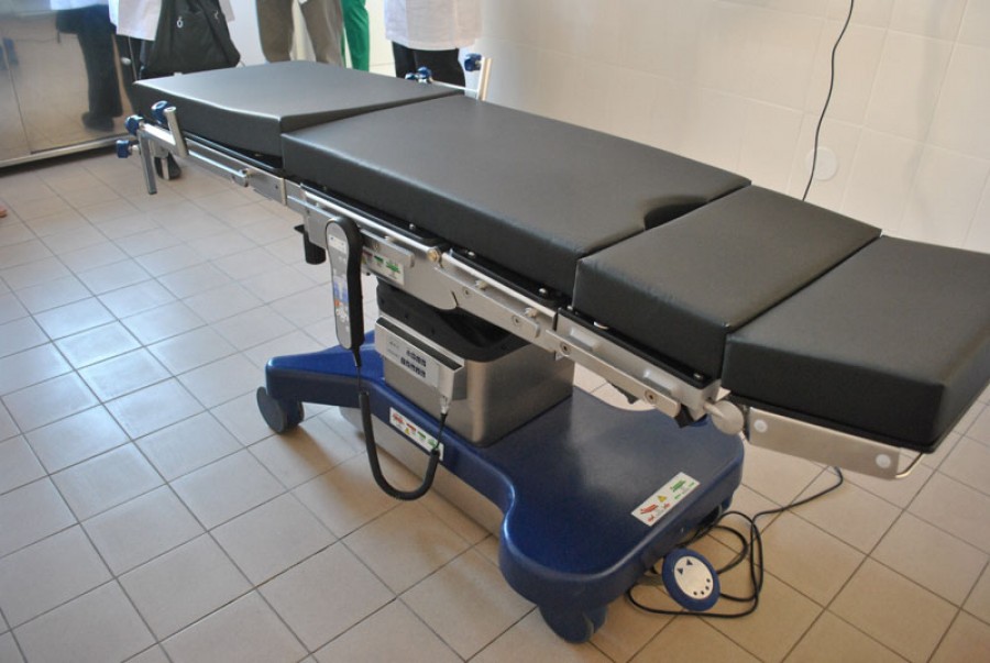 ArcelorMittal donează Spitalului Judeţean o masă de chirurgie