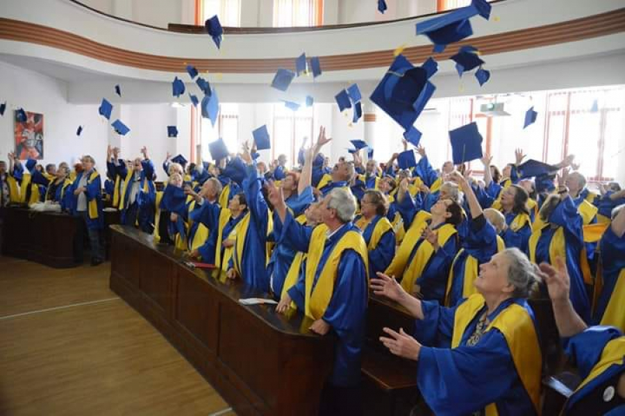Galațiul, pionier în educația vârstei a treia
