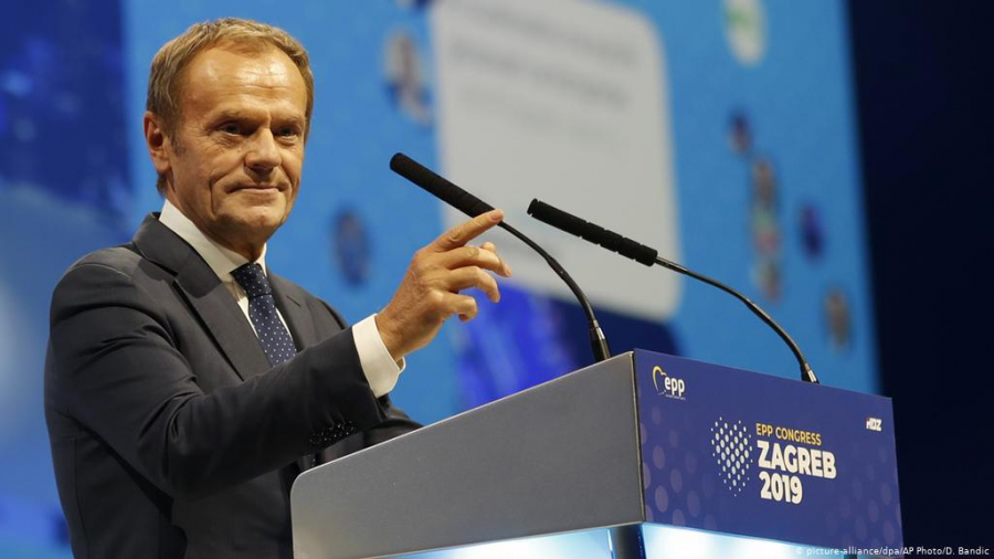 Donald Tusk, ales în fruntea Partidului Popular European