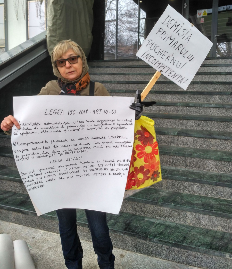 UPDATE | O gălăţeancă rămasă în frig cere demisia primarului. Ce spune Primăria Galați