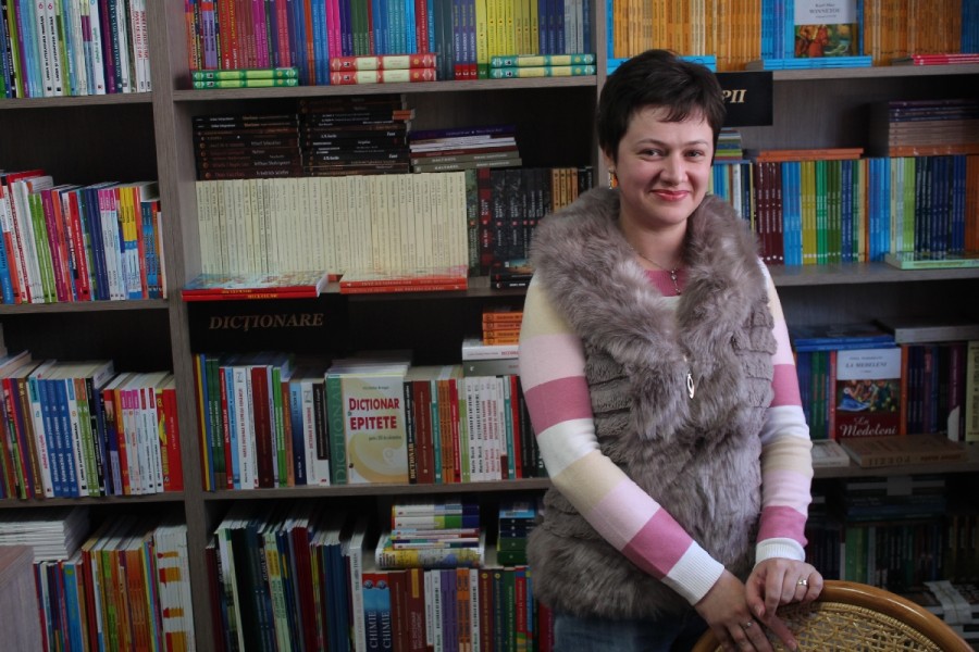 Pasiunea învinge orice obstacol: S-a angajat librar, din dragoste pentru cărţi 