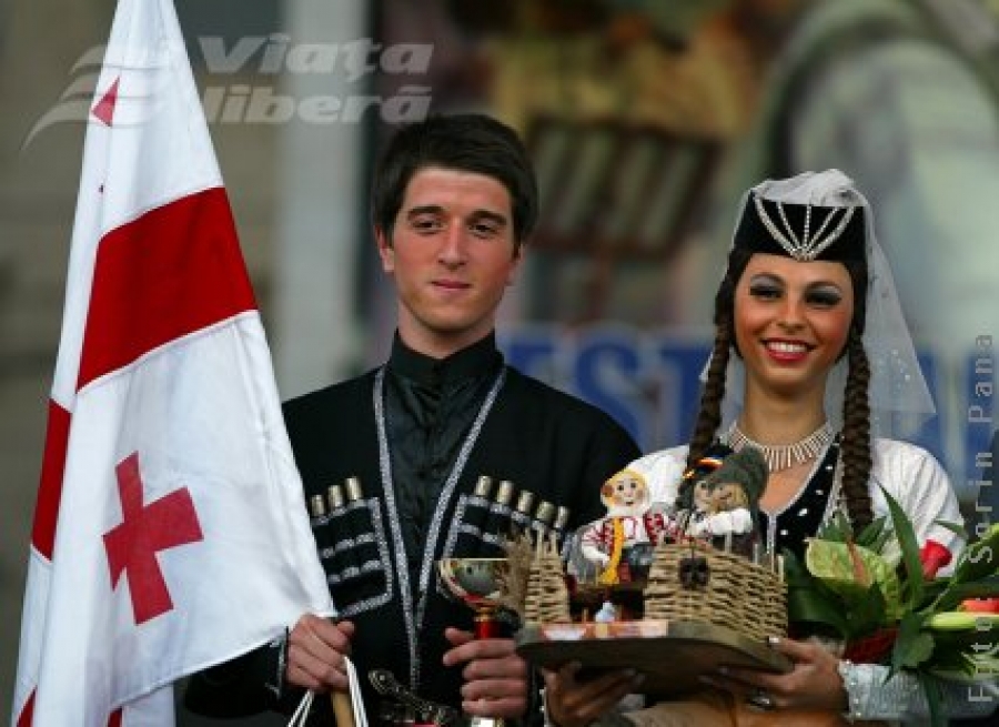 Spectacol de gală la Campionatul Internaţional de Folclor