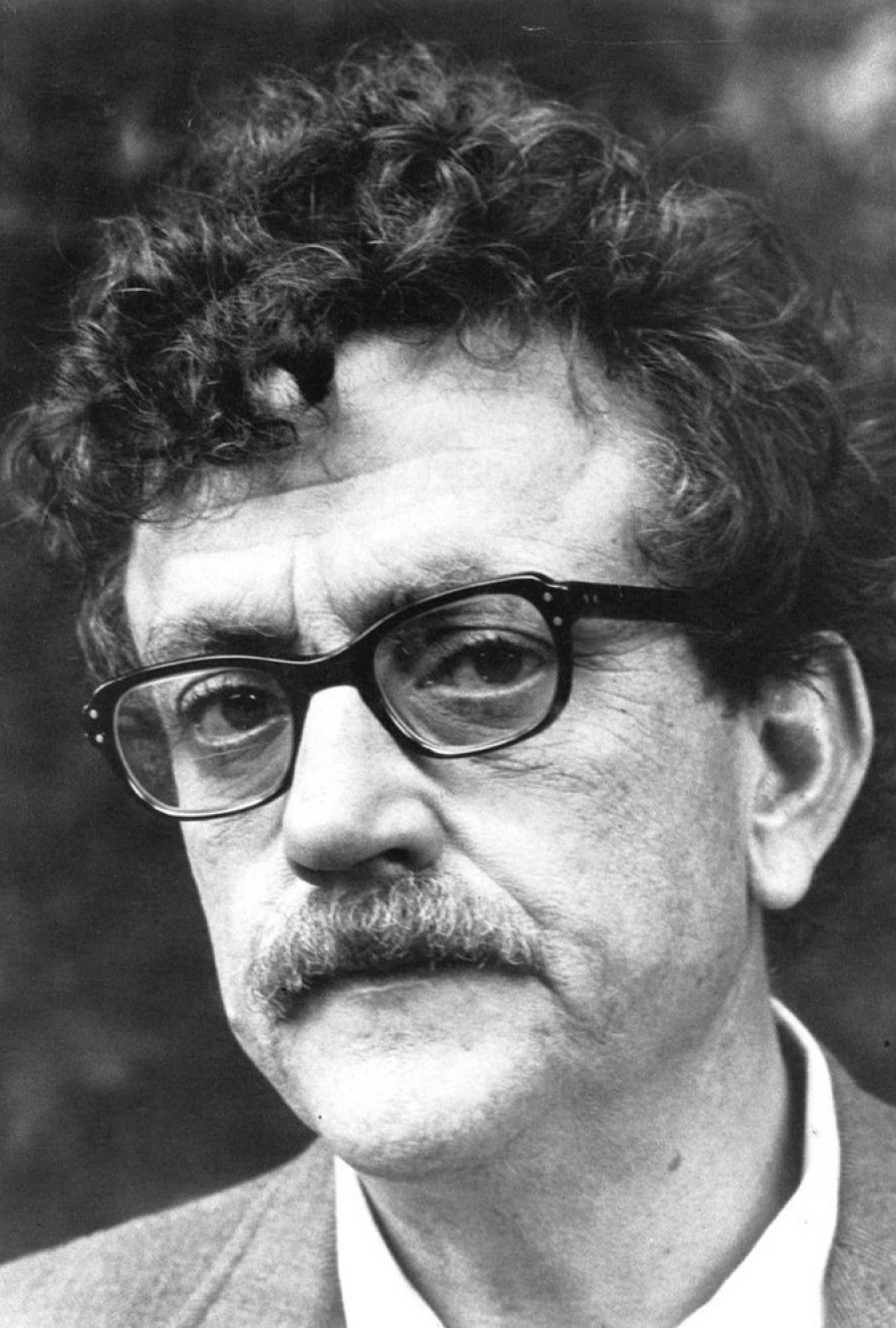 Oameni de seamă. Kurt Vonnegut, important romancier american