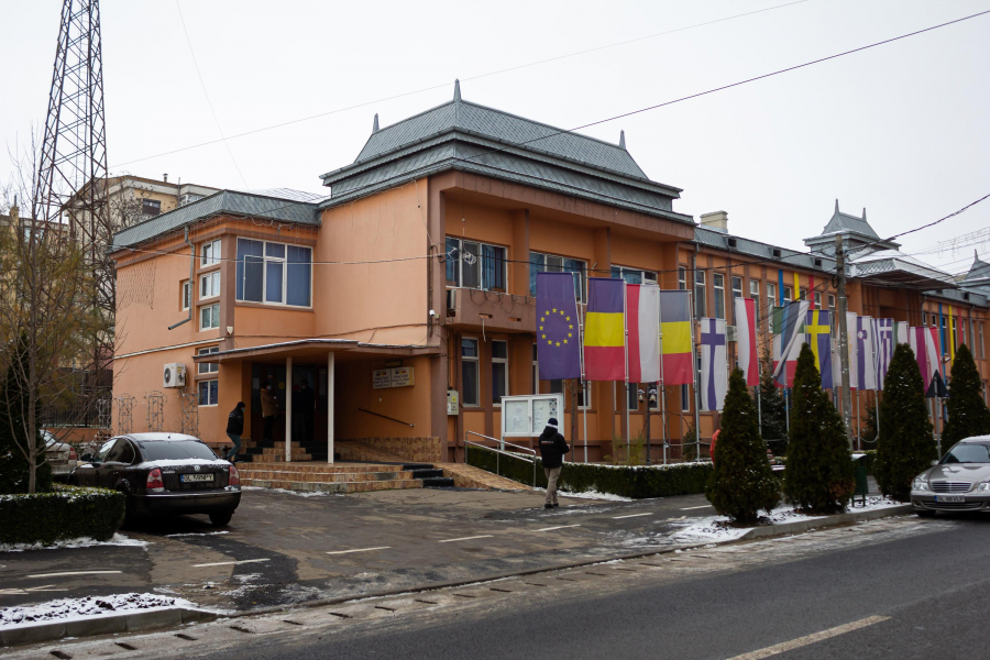 Târgu Bujor revine în zona „galbenă” a pandemiei