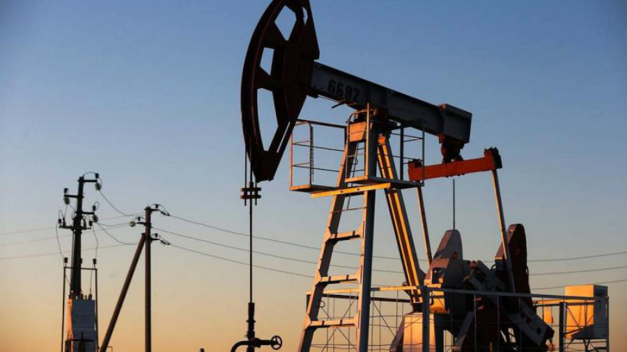 Negocieri intense privind embargoul asupra petrolului rusesc