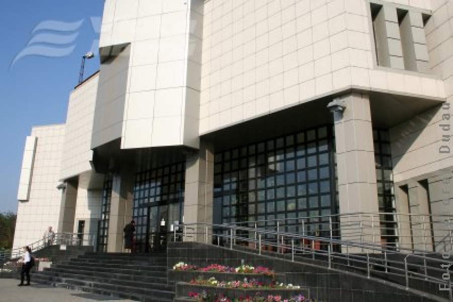 Incursiune în peşterile României