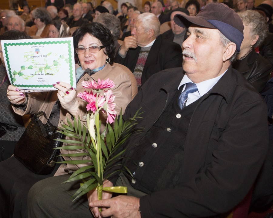 Sfat pentru o căsnicie de aur: „Zi ca el şi fă ca tine!”