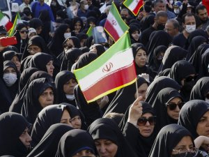 Iran: va fi desființată poliția moralității