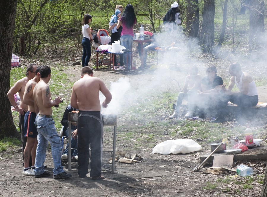 Gălăţenii au luat cu asalt Pădurea Gârboavele