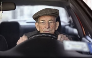 Se plănuieşte scurtarea valabilităţii PERMISELOR de conducere. Care ȘOFERI sunt vizaţi