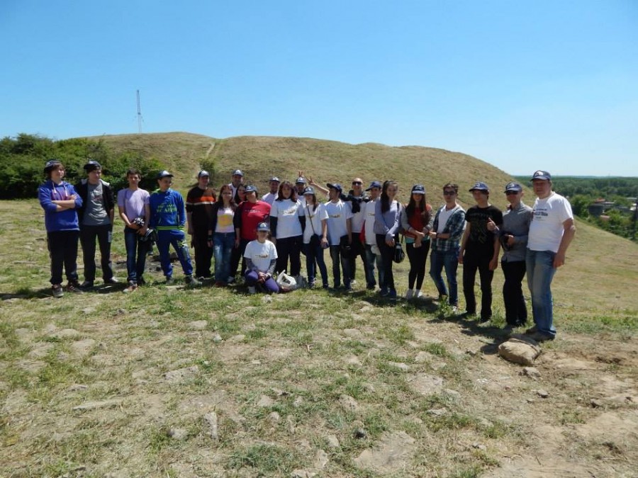 Certificate pentru voluntarii care au ecologizat situl arheologic de la TIRIGHINA