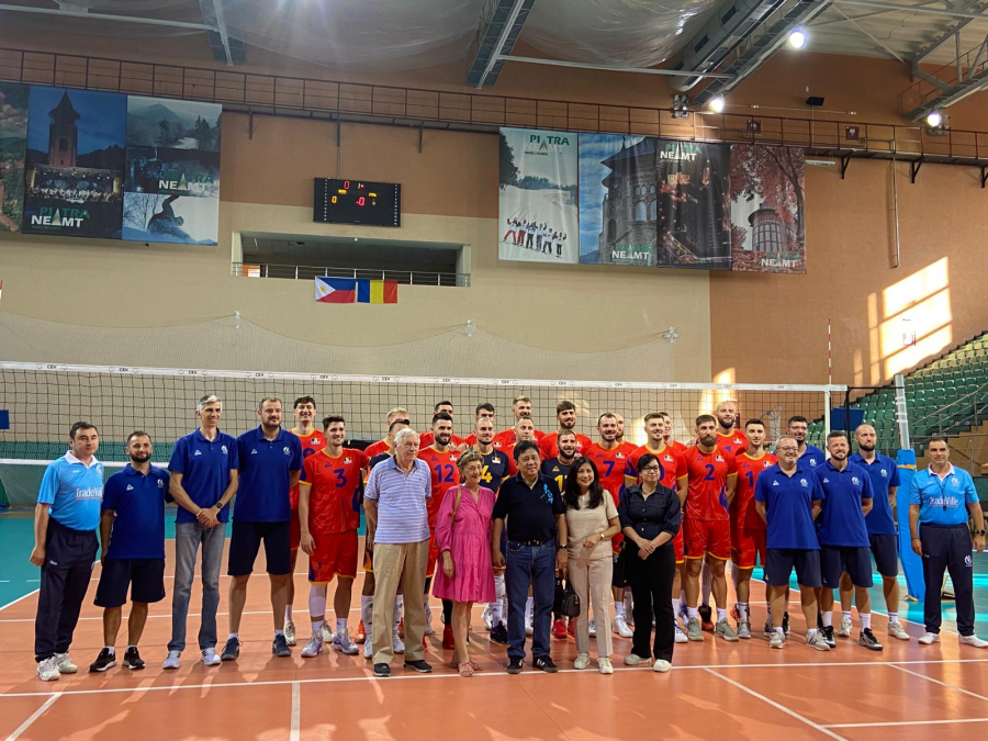 Lotul național masculin de volei, dispute amicale cu Portugalia