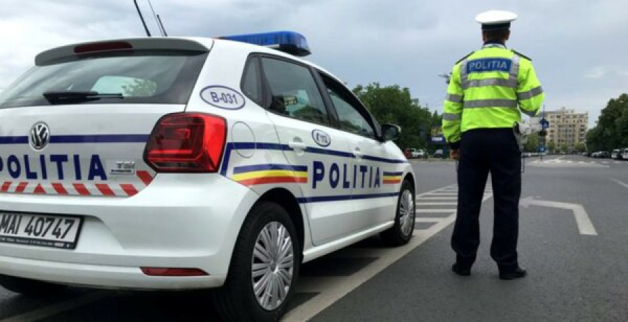 Găsiţi la volan în trafic, deşi nu aveau dreptul să conducă
