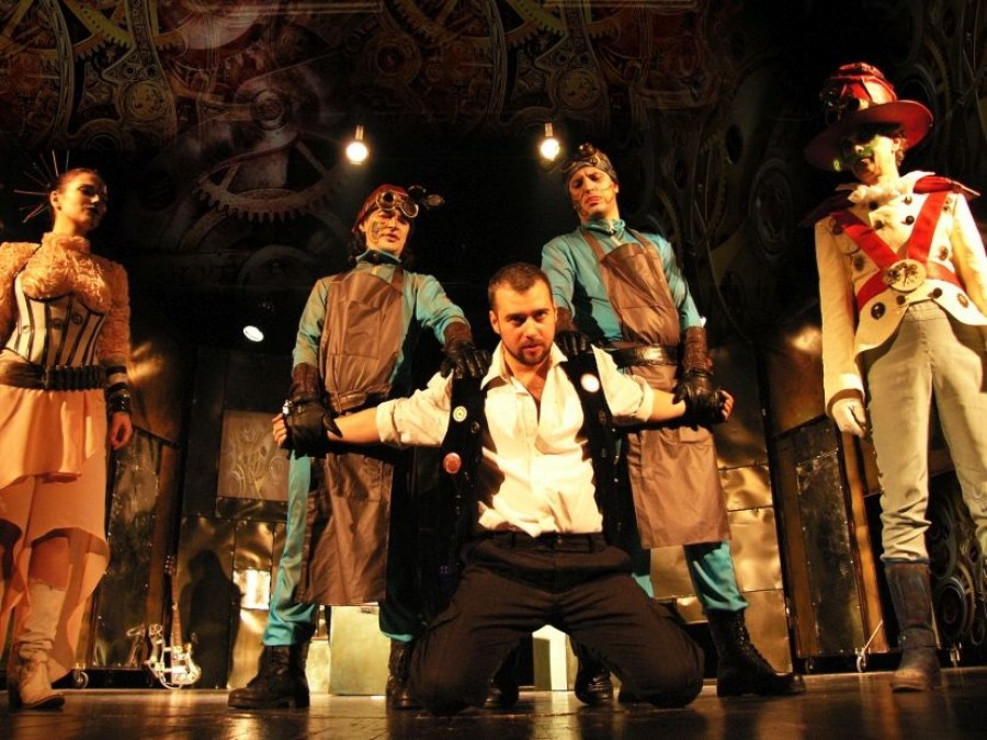 O piesă de Victor Cilincă, în PREMIERĂ pe ţară la Teatrul "Fani Tardini" (FOTO)